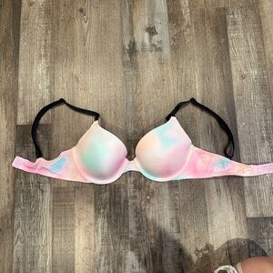 Victoria Secret PINK Multi-Colored “Wear Everyday” Lightly Lined Bra (32C)